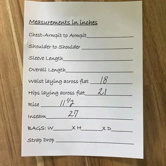 Chicos stretch and denim snakeskin pants Chico size 2.5 equivalent to size 14 - Picture 8 of 8